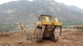 CAT D9R in action