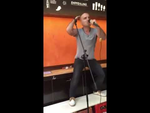 Standup - Christos Vakalopoulos