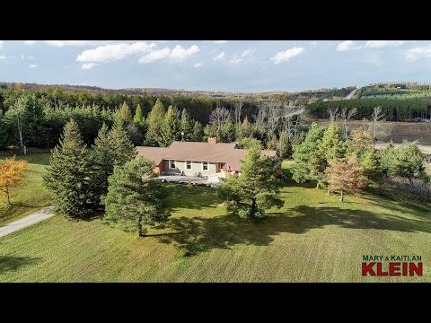 MONO - 3+3 Bedroom  Bungalow on 2.22 Acres with Views For Sale | KLEIN