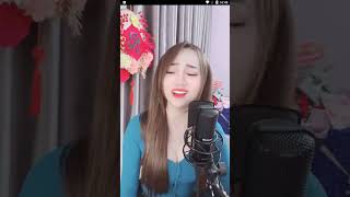 Download lagu Nhưng bây giờ anh bỏ mặt tôi để quan tâm con đấy #Chất #shorts mp3