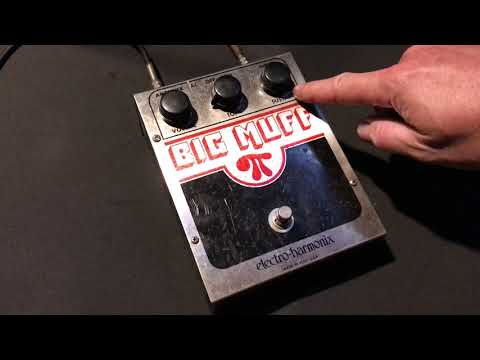 Electro-Harmonix Big Muff Pi V3 1976 (Red & Black) image 10