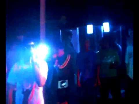 Tego Calderon - Pegaito a la pared