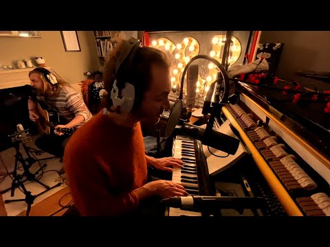 Beats of love: Smith & Burrows (live)