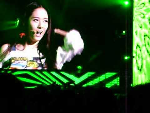 120922 Electric Shock - f(x) SMTown Live World Tour III in Jakarta