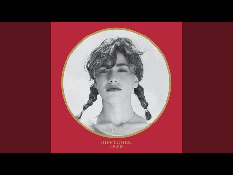 Video thumbnail for Une Femme Assise