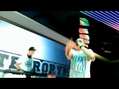 Relacja z koncertu w Katowickim Variete (Support przed Peją) "Pavlo/eRAPe" [21.11.2015]