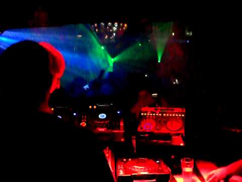 Lee Saxton @ Pacha London ( Main Room )