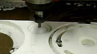 preview picture of video 'CNC Router Homemade High Speed cutting'