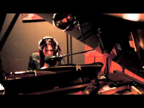 Videoclip de The Ugliest House On The Block — Beth Hart