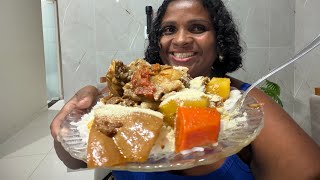 ALMOÇO NA ROÇA CAPRICHADO CARNE GUISADO COM LEGUMES É Tudo de bom😋😋feijão arroz pimenta 🌶️ #mukbang 