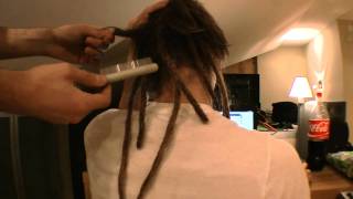 Blueberry Dreadshop - Hur man gör dreads med kam och virknål!