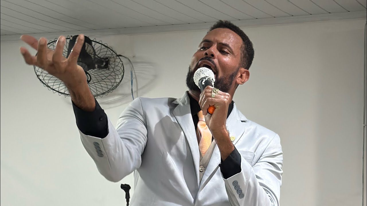 Pastor Gilberto está ao vivo!