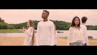 Kids United - Les lacs du Connemara ( Paroles )