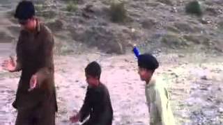 preview picture of video 'Borki Parachinar Hussey & group just fun Atan Parachinar Borki'