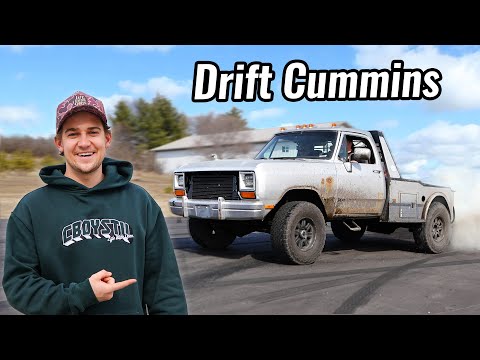 700 HP Farm Truck Drifting!