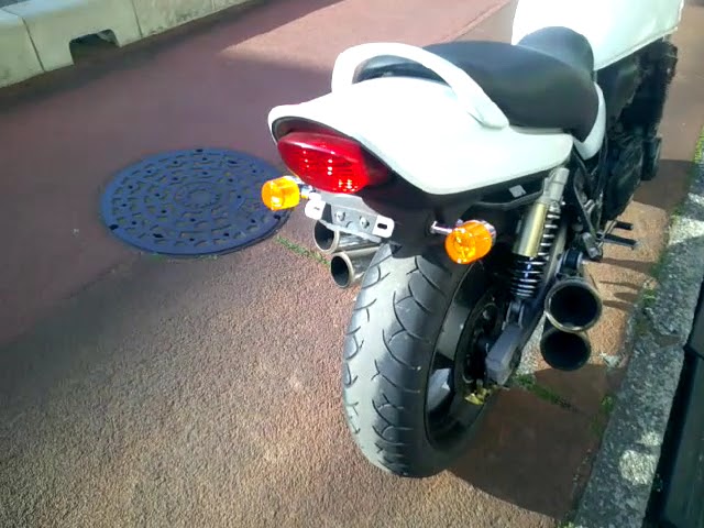 イナズマ400/スズキ 油冷4サイクル4気筒 純正ブレンボ ヨシムラ4本出し