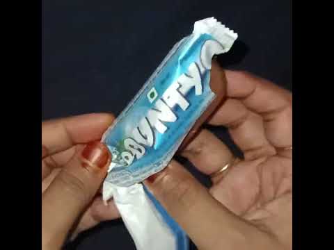 Bounty bar review #chocolate #bounty #yammy #viral #shortvideo #youtubeshorts