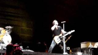 Bruce Springsteen-Give The Girl A Kiss (5/15/09Hershey Park)