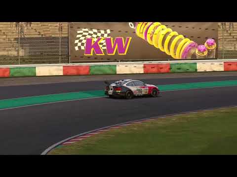 RaceRoom Racing Experience / Suzuka Circuit Grand Prix / 2m 30.152s / BMW M4 GT4 (F82) - tracktime