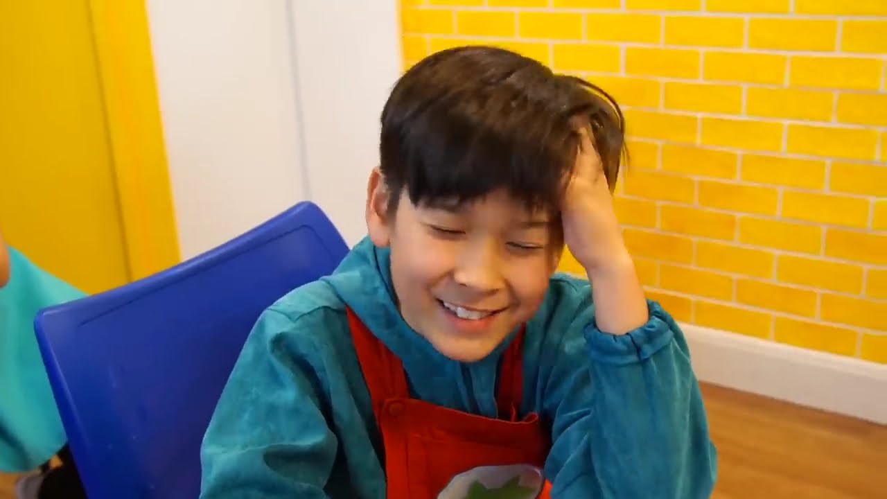 Fui MANDADO Para ESCOLA MINECRAFT !