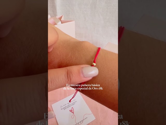 Vídeo relacionado con YouU Attack Anime Collar On T. Pulsera de cosplay Regalos para hombres y mujeres, incluye calcomanías, total 22 piezas