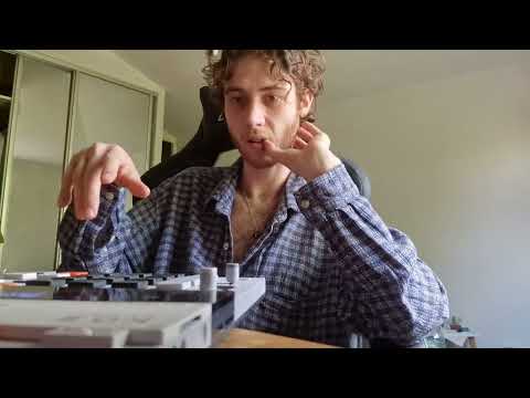 Lambda - The freaky boy (Live KO2)