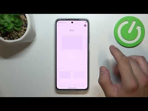 How to Manage Different Types of Cards in Google Pay on Motorola Moto G82?