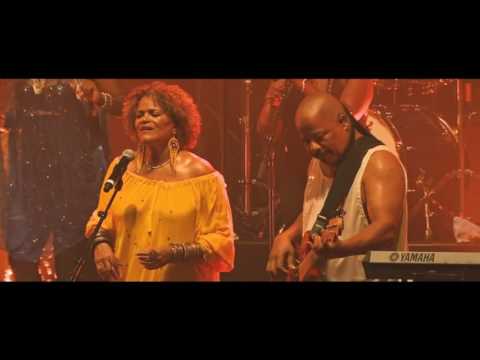 Kassav' live zénith 2016 : Kléré ich ou & Dézòdiè