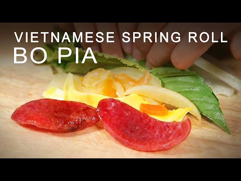 How to Make Vietnamese Rice Paper Rolls