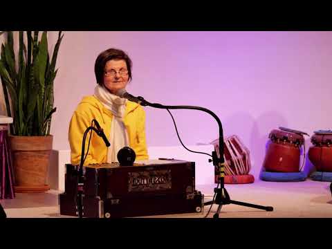 Ankommenssatsang - Kirtan, Mantra & Arati mit Shaktipriya - Yoga Vidya Live, 19.03.2023, 20:00 Uhr
