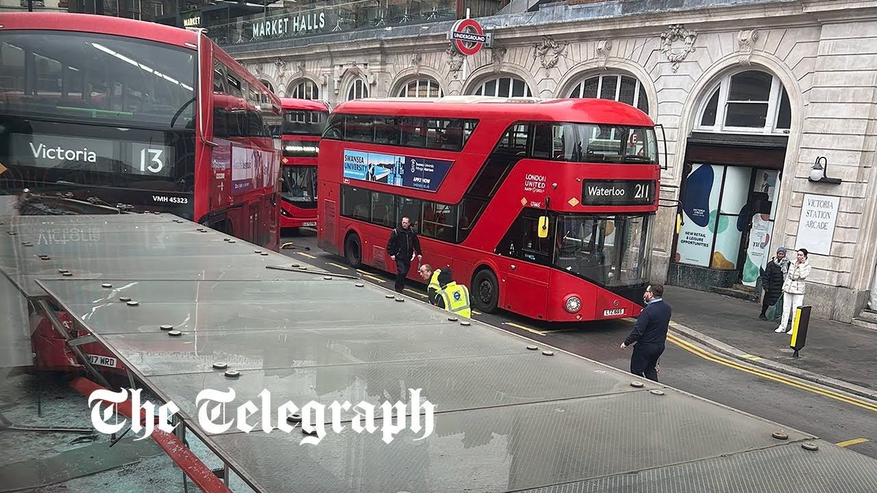 Un piéton tué par un bus devant la gare Victoria de Londres