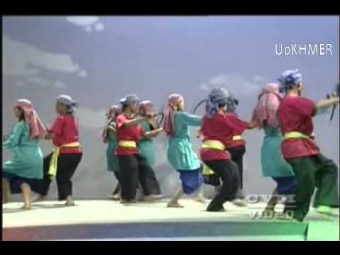 Khmer Folk Dance  Robam Chrote Srov