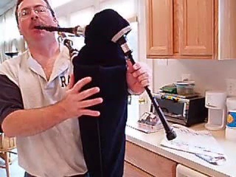 Bagpipe Strike-In: Closeup of Good Technique