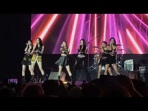 [FANCAM] 221126 RIPPLES FOR HOPE CONCERT - MOMOLAND "Boom Boom" Part 2