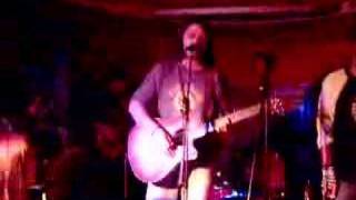 Luna Amara-Rosu Aprins