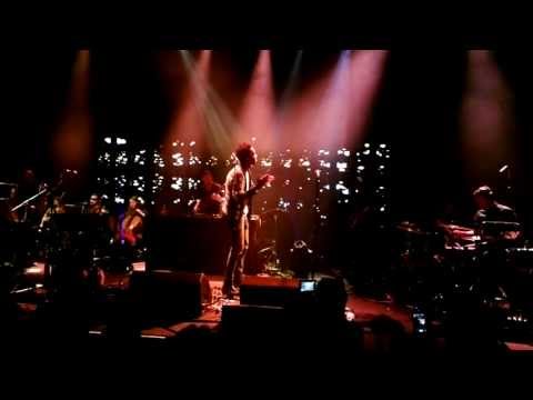 Bonobo feat. Grey Reverend - First Fires [London, 2013]