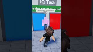 She failed the iq test 😭🔥 #roblox #robloxshorts
