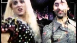 Music video thumbnail preview for Lax 'n' Busto - Nen surt al carrer by Lax’n’Busto
