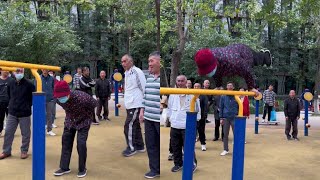 Download lagu This is the coolest grandma I've ever seen. Doubtful behavior awards. Douyin gym masters i mp3 Download lagu This is the coolest grandma I've ever seen. Doubtful behavior awards. Douyin gym masters i mp3