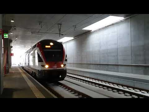 Rames Flirt TSI et Kiss des CFF en gare du Châble VS le dimanche 15 janvier 2023