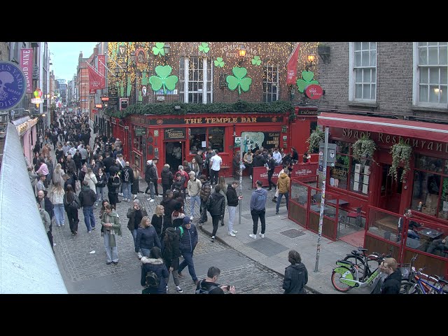 ダブリンの通り@The Temple Bar Pub