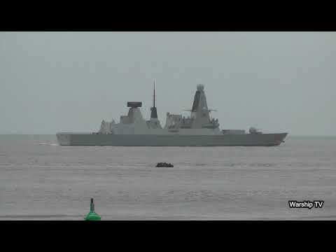 HMS DRAGON D35 IN PLYMOUTH SOUND AND HEADS OUT TO SEA - 13th March 2020