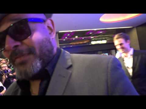 Barry Adamson Discusses Leaving & Returning to The Bad Seeds