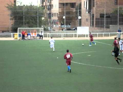 Acrobático remate de David para el Algete C.F. (minuto 33 de partido)