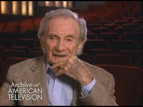 Jonathan Harris on the most memorable "Lost in Space" episodes