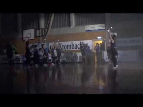 Einlauf SuperCup-Finale 2017 SG Bödefeld/Henne-Rartal