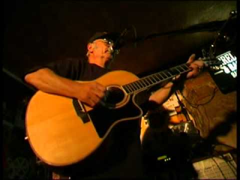 Michael Chapman - Memphis In Winter  ( Live Barrel's Ale House 2003)
