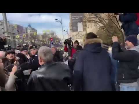 Cârja revoluționară ❤️