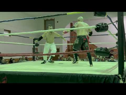 Snake vs Leon Wolf                                  (CAW Championship match)