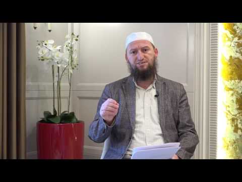 Nese gruaja pastrohet nga mestruacionet gjate dites se Ramazanit a duhet ta agjeroje ate dite?